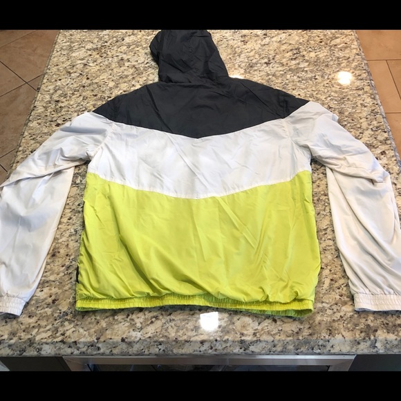 WESC men’s windbreaker size S - Picture 2 of 4